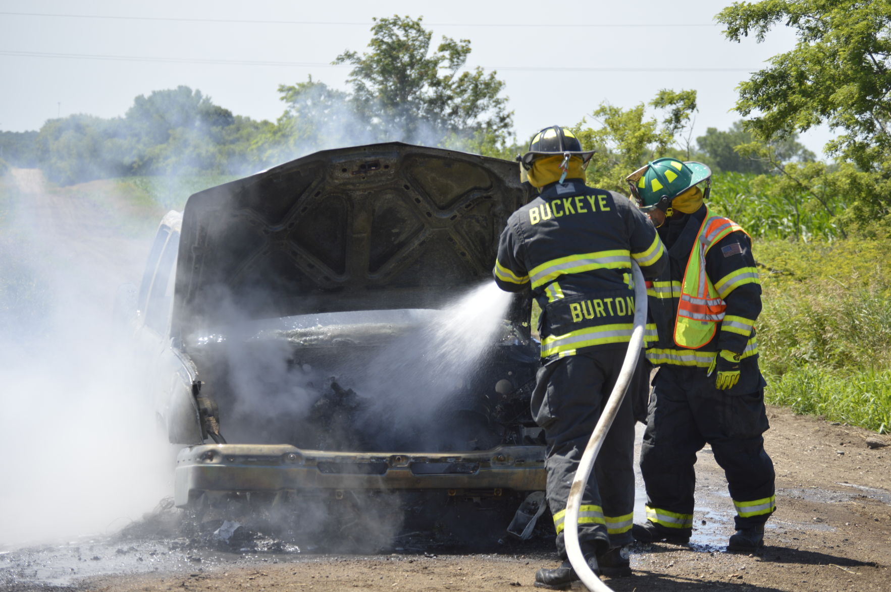 Wed. Car Fire (39).JPG
